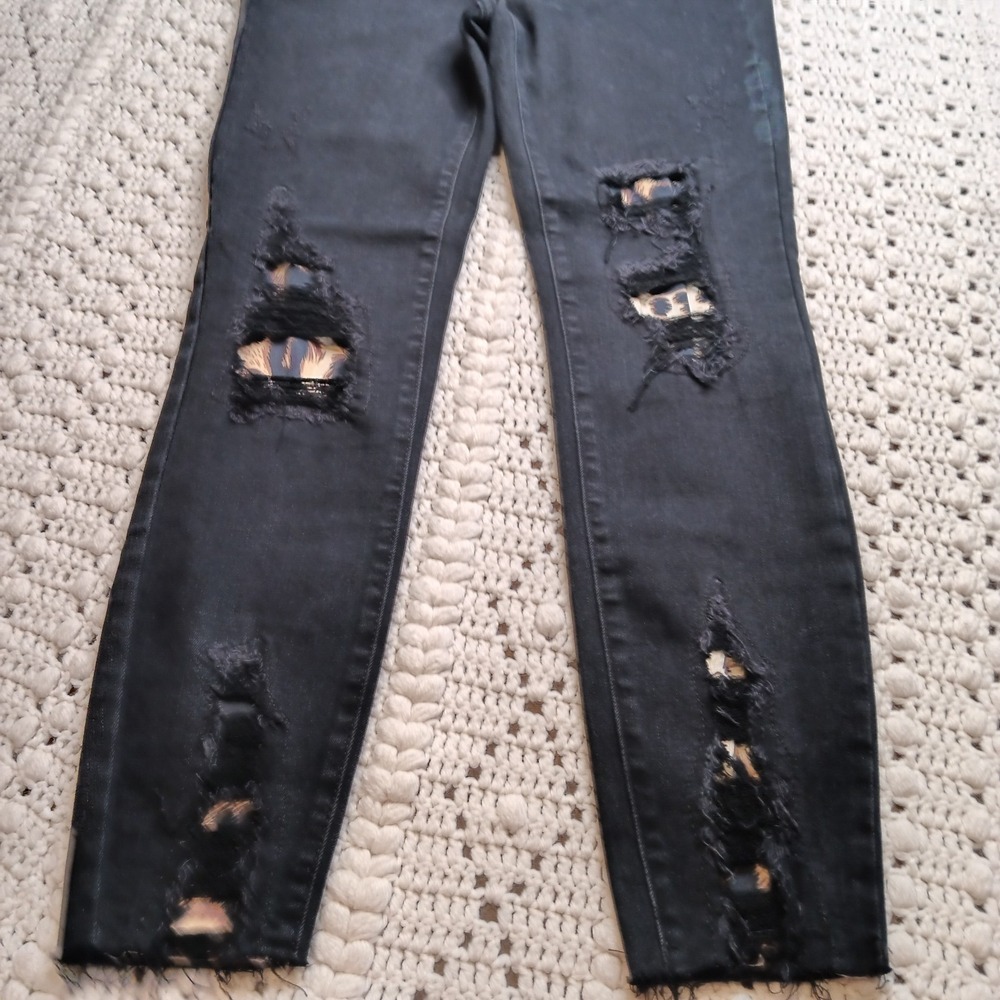 Judy Blue Jeans Skinny Fit 7 Cheetah Leopard Print Blk Distressed Stretch 26" In